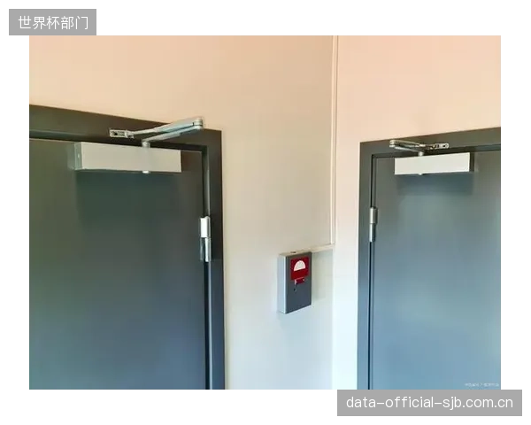 单一功能的安防系统正在被淘汰,能够并轨视频监控、门禁、警报等多源数据的融合指挥平台,正在成为打破体育场馆信息孤岛的关键 单一功能的安防系统正在被淘汰,能够并轨视频监控、门禁、警报等多源数据的融合指挥平台,正在成为打破体育场馆信息孤岛的关键
