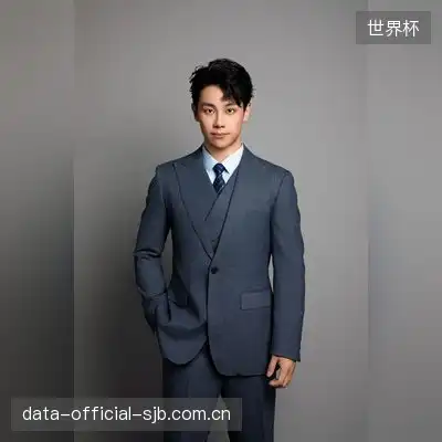 萧君